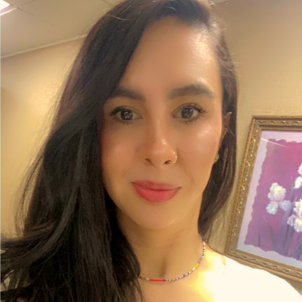 Meet your Posher, Caroline